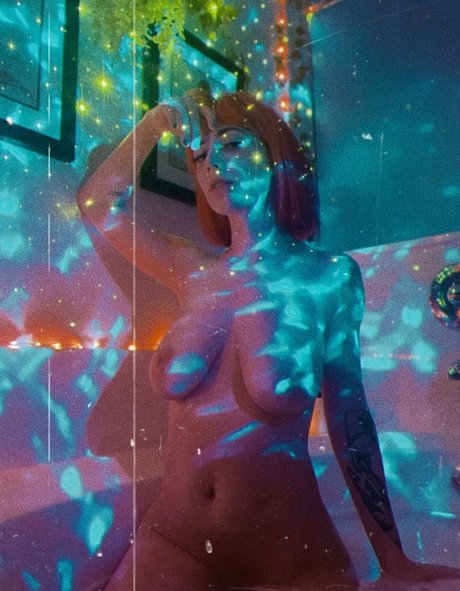 Lauren Van Lom pornographic star gallery