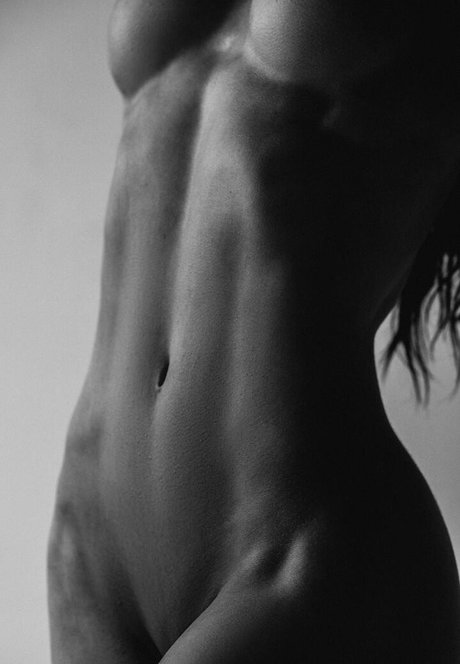 Daria Shuer beautiful model pics