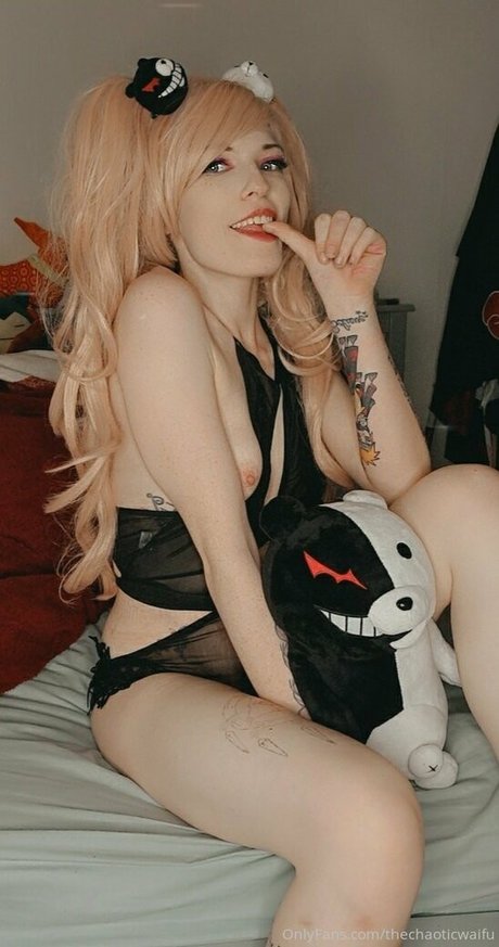 The Chaotic Waifu star erotic photo