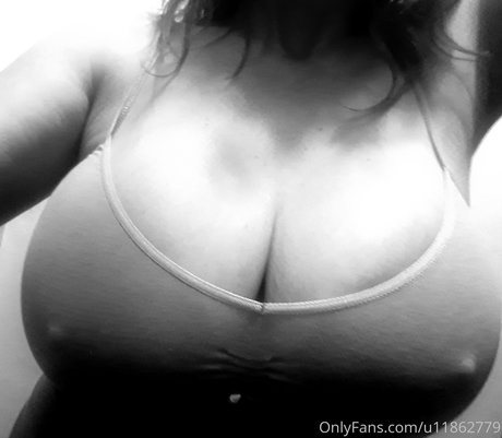 Julie K Smith nude star image