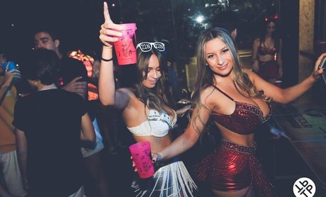 pregnant threesome onlyfans pornos images