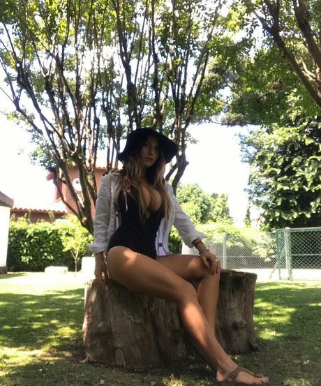 Bianca Novelli exclusive pornstar gallery