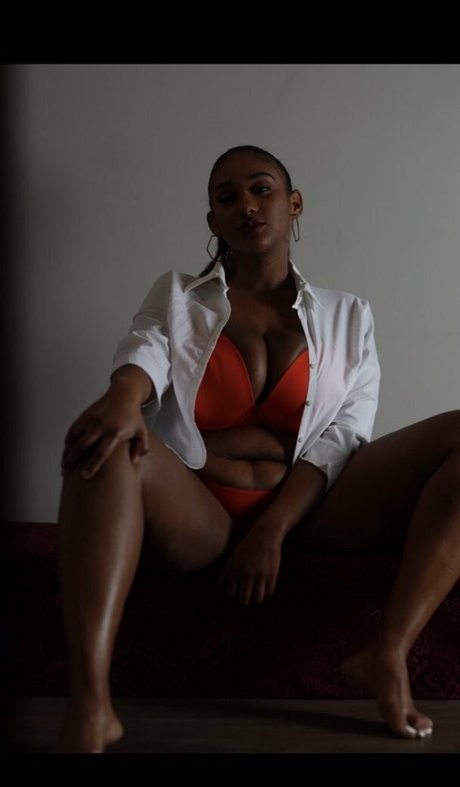 Suly pornstar naked gallery