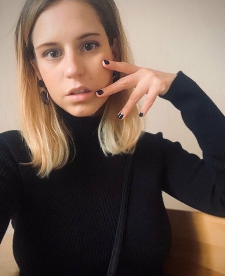 college girl onlyfans beautiful porn pictures