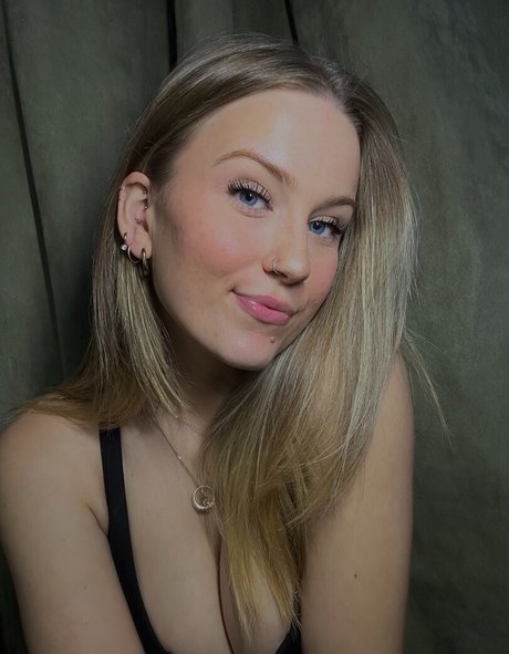 blonde tits onlyfans best image