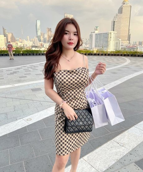 hairy legs onlyfans beautiful nude image