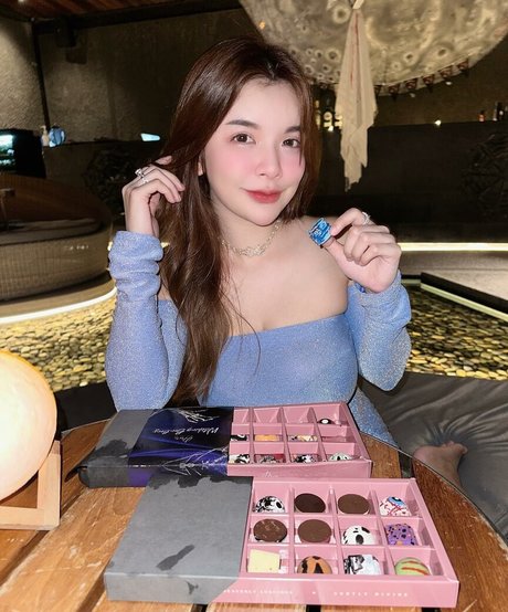 big tits blonde onlyfans hd archive