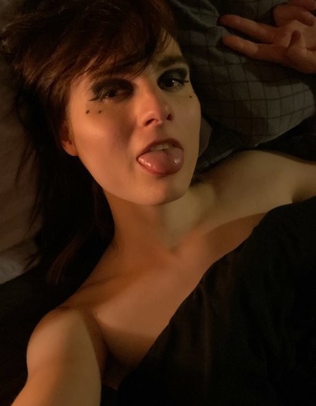 Ava Shade adult model gallery