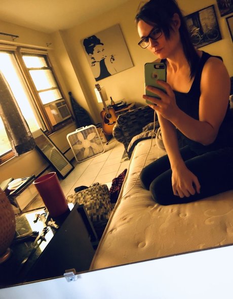 Ava Shade best model photo