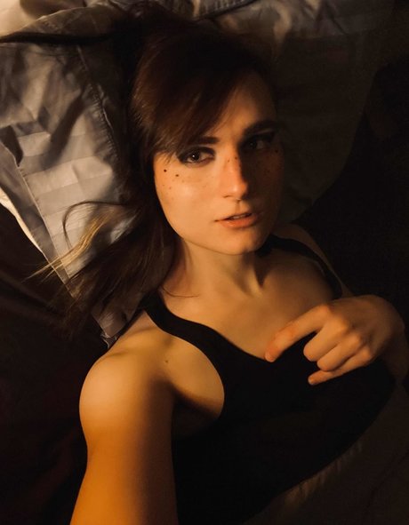 Ava Shade Profile Photo