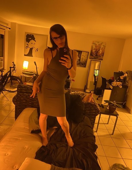 Ava Shade sex actress photos