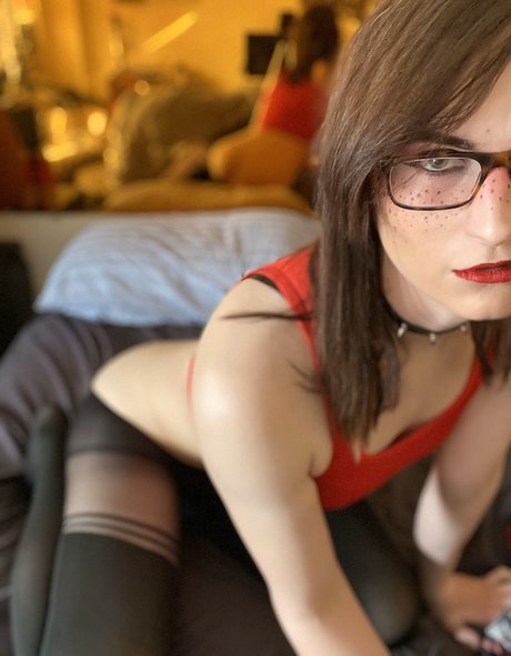 Ava Shade model art picture