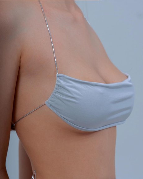 Diana Elias model erotic pic