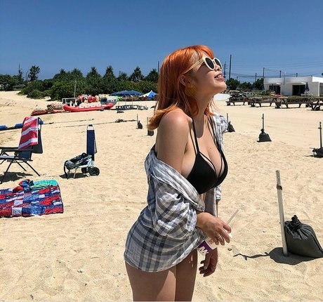 Chen model pretty archive