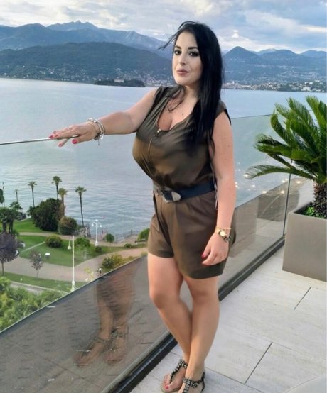 Valeria Vela model adult pictures