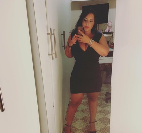 Valeria Vela model perfect gallery