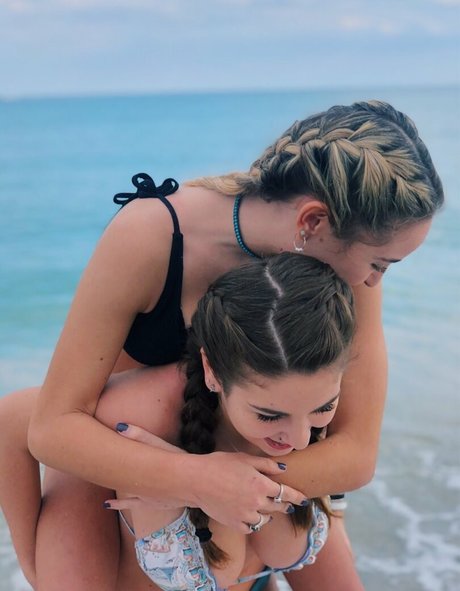 Corrina M nudes model gallery