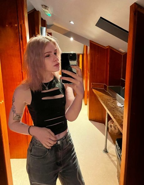 Pinkguno star nude pictures