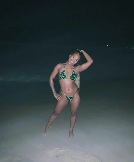 Marvvila hot pornstar pic