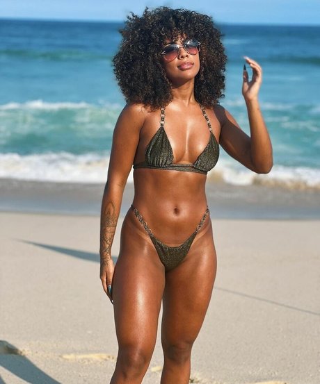 Marvvila xxx pornstar pictures