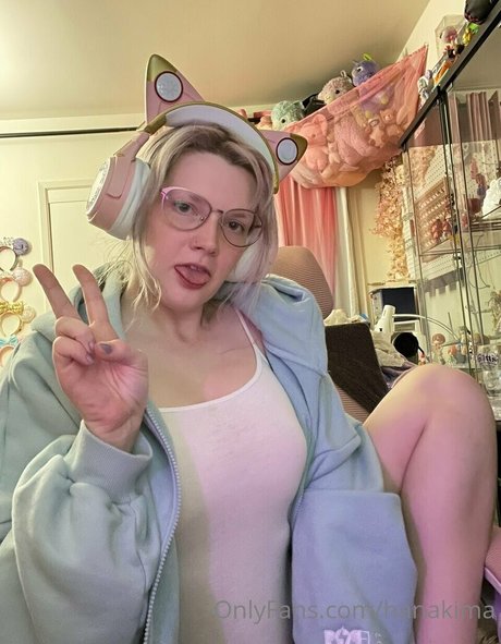 Hanakima art model image