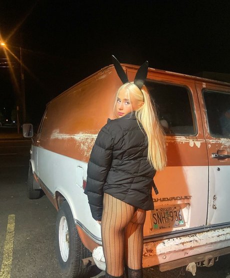 Haleyandersn beautiful actress pictures