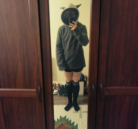 mirror selfie onlyfans porn pics