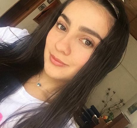 real twin onlyfans hd pic