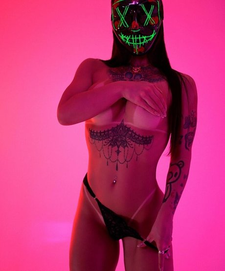 Paula Steil hot model img