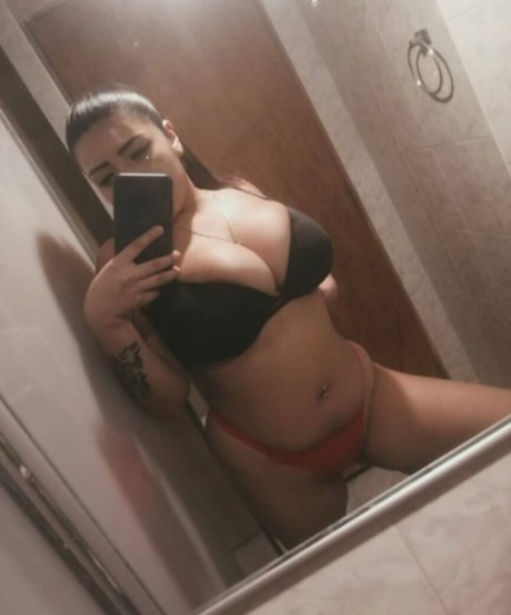 Kimberly Hdeez sex model archive