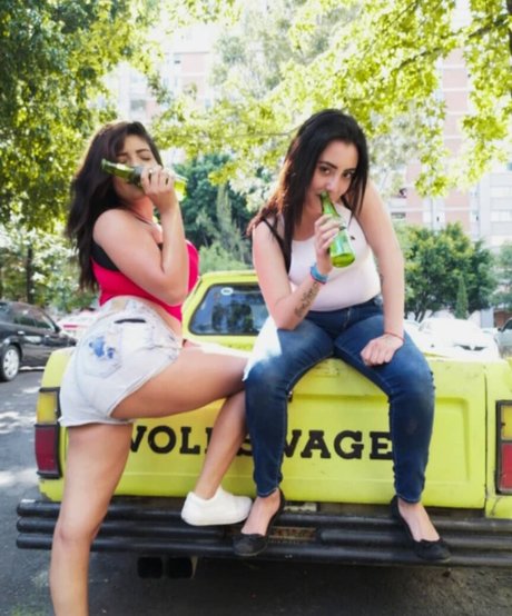 big tits brunette onlyfans hot pic