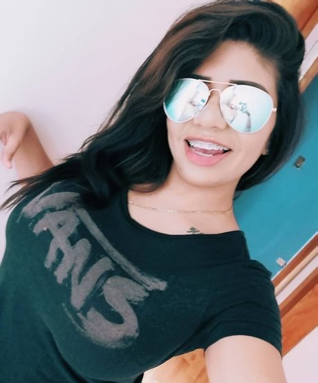 Kimberly Hdeez star xxx gallery