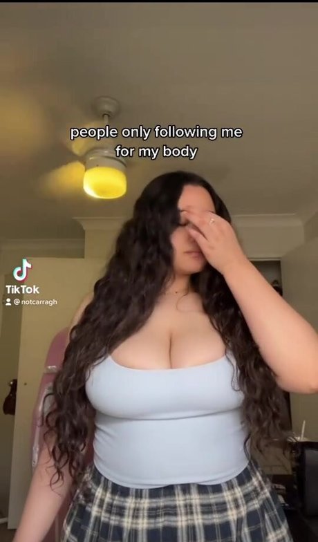 Carragh Mahuika porn model pictures