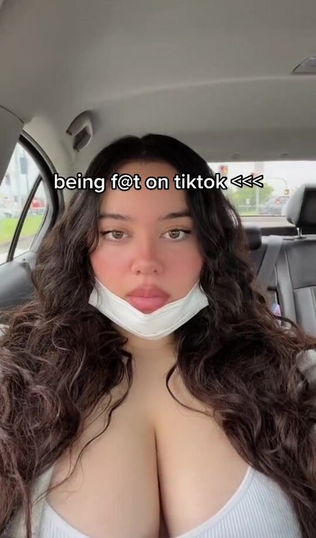 Carragh Mahuika sex model image