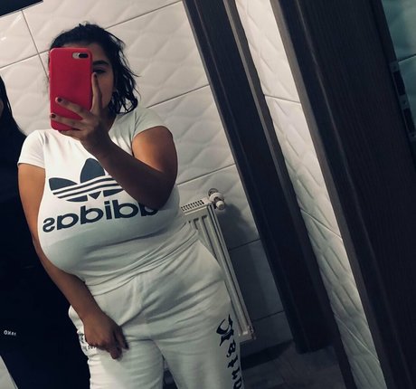 Melannia Profile Photo