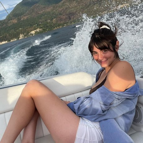 Romy Reiner model hd pictures