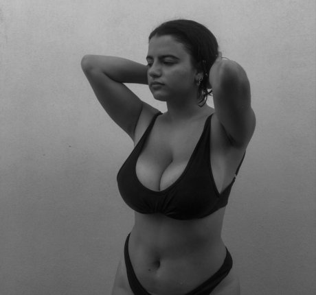 Antonela Tomatis hd star gallery