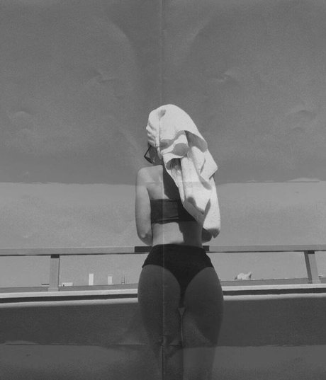 malazala model sex picture