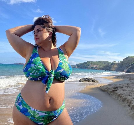 thick latina milf onlyfans nudes pic