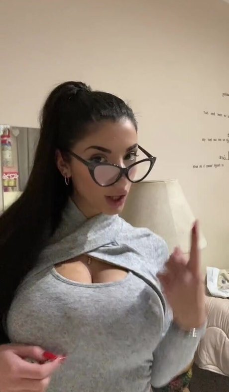 Ika sexy model picture