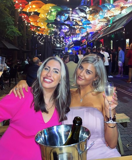 chicks with dicks onlyfans free photos