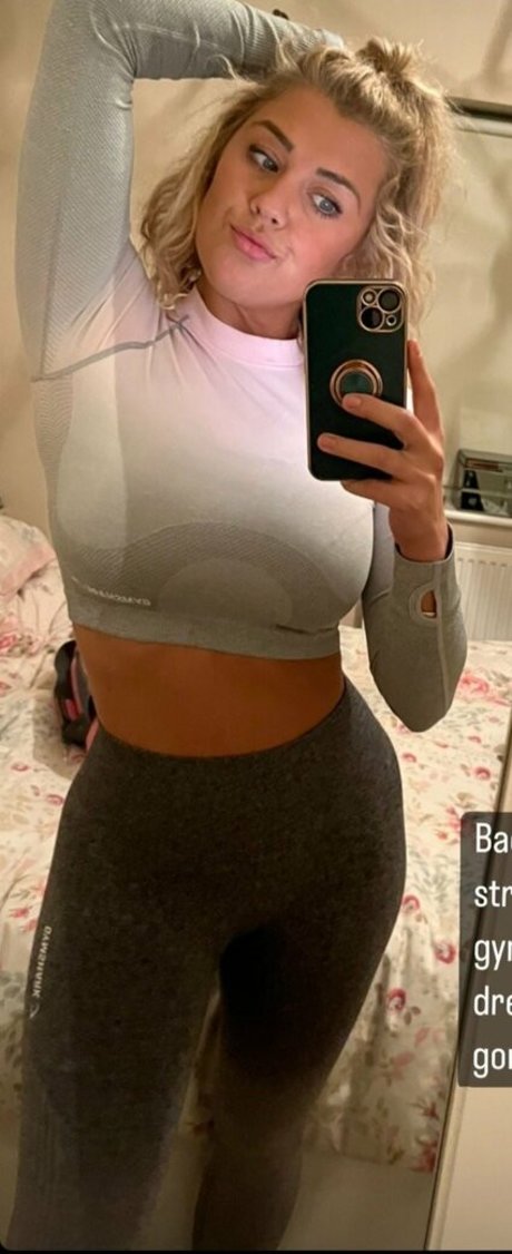 blowjob brunette onlyfans free naked gallery