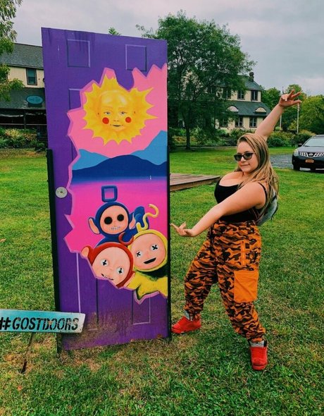 Harley Stein beautiful model pic