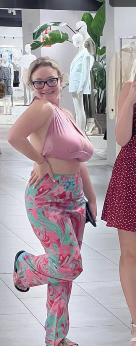 mom fuck onlyfans naked gallery