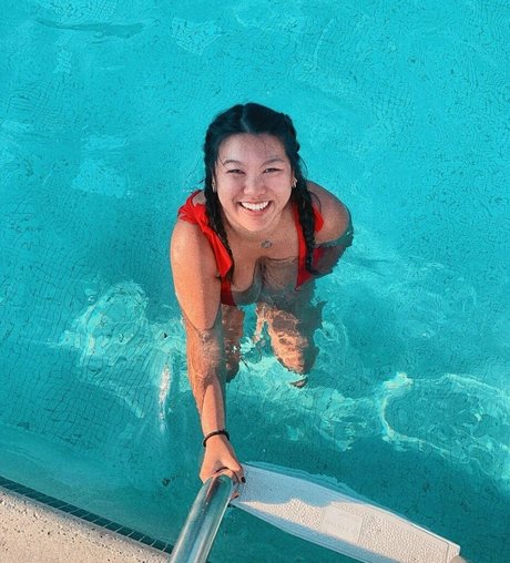 Tiffany Shu pornstar photo