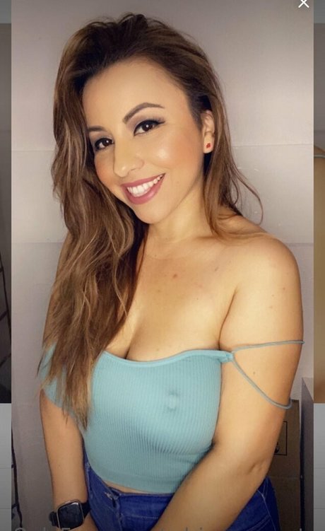 Adriana Noriega star nudes images