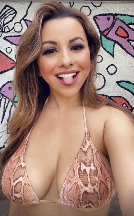 Adriana Noriega model galleries