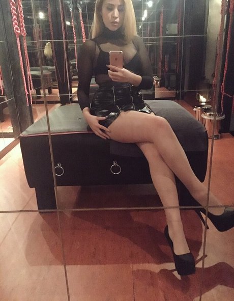 SophiaLarou pornstar exclusive pictures