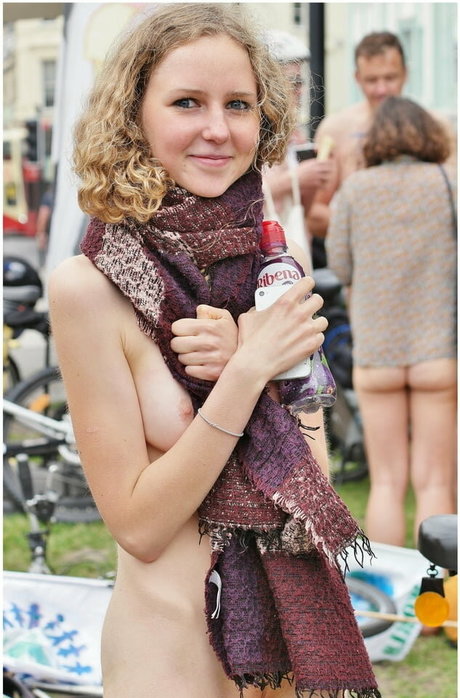 Alice Lushington hot actress photo