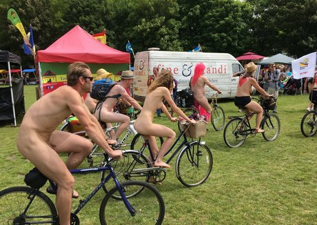 Alice Lushington model perfect gallery